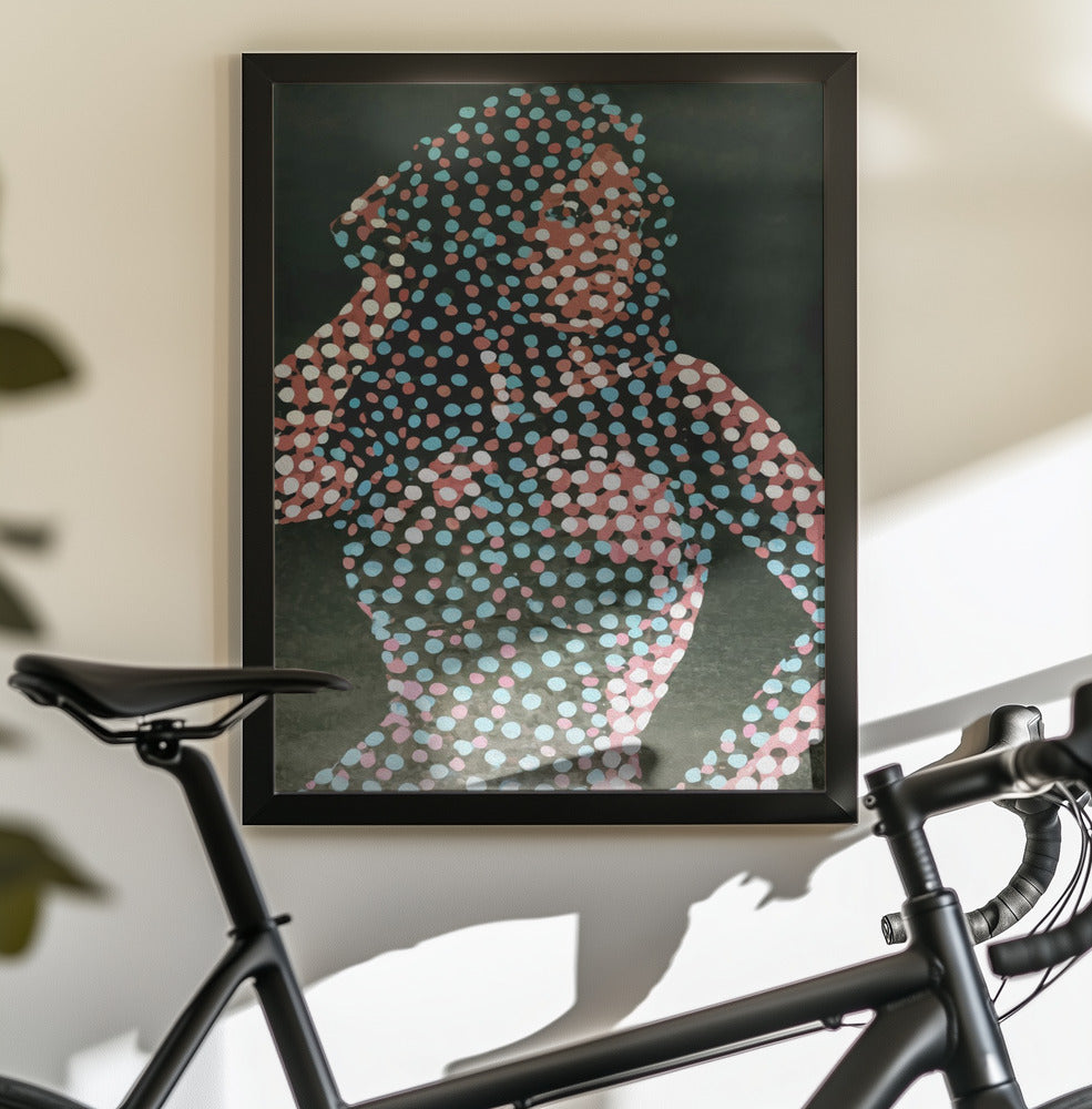 Woman in dots - Poster / Art Print - interiör