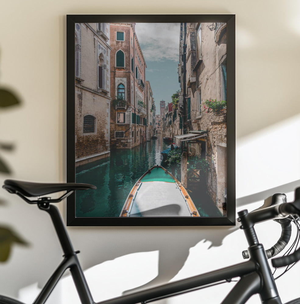 Boat on the river - Poster / Art Print - interiör