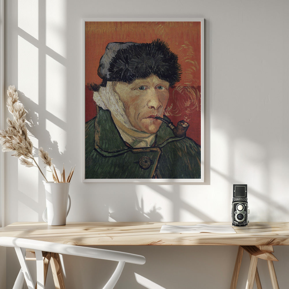 Vincent Van Gogh's Self Portrait With Bandaged Ear and Pipe (1889) - Poster / Art Print - interiör