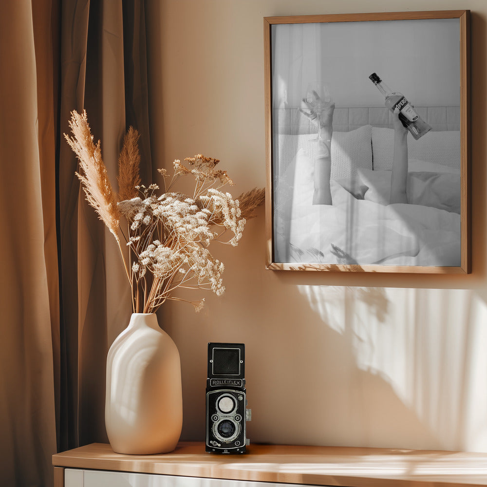 Aperol In Bed Low Key - Poster / Art Print - interiör