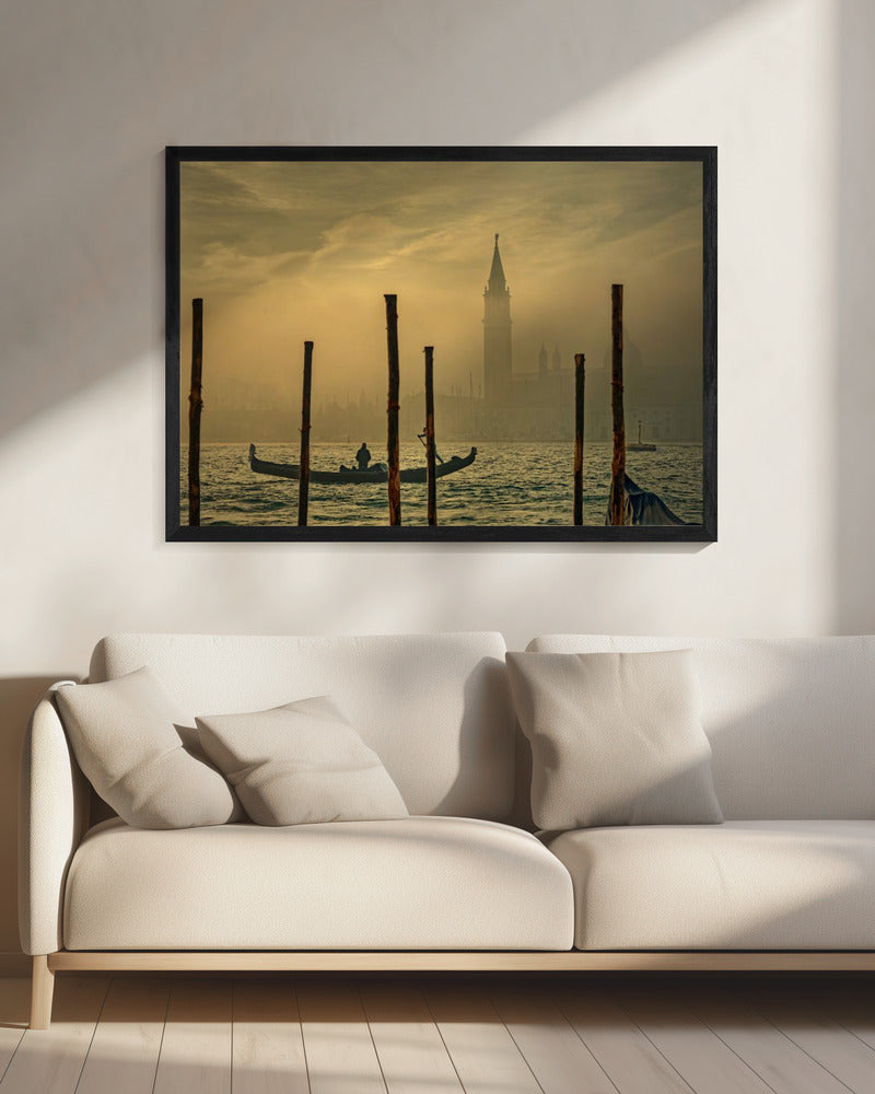 Gondola in the mist - Poster / Art Print - interiör
