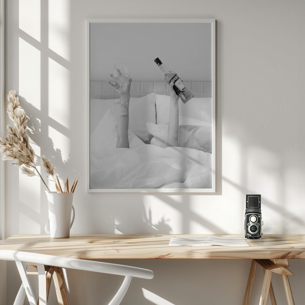 Aperol In Bed Low Key - Poster / Art Print - interiör