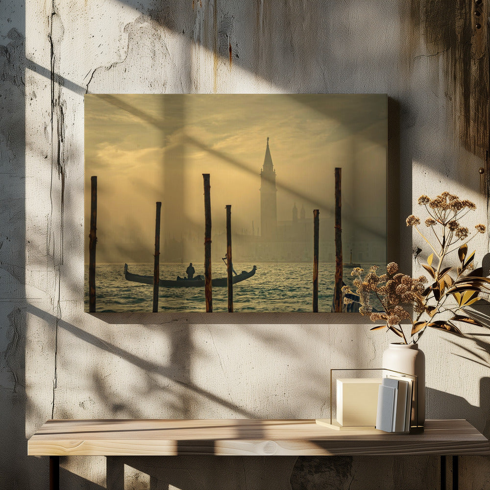 Gondola in the mist - Poster / Art Print - interiör