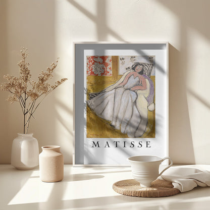 Jeune Femme à La Pelisse Blanche - Poster / Art Print - interiör