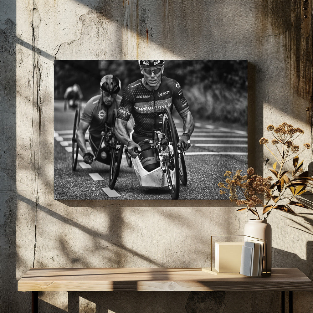 Strong arms - Poster / Art Print - interiör
