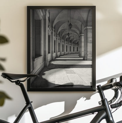 Curved Corridor - Poster / Art Print - interiör