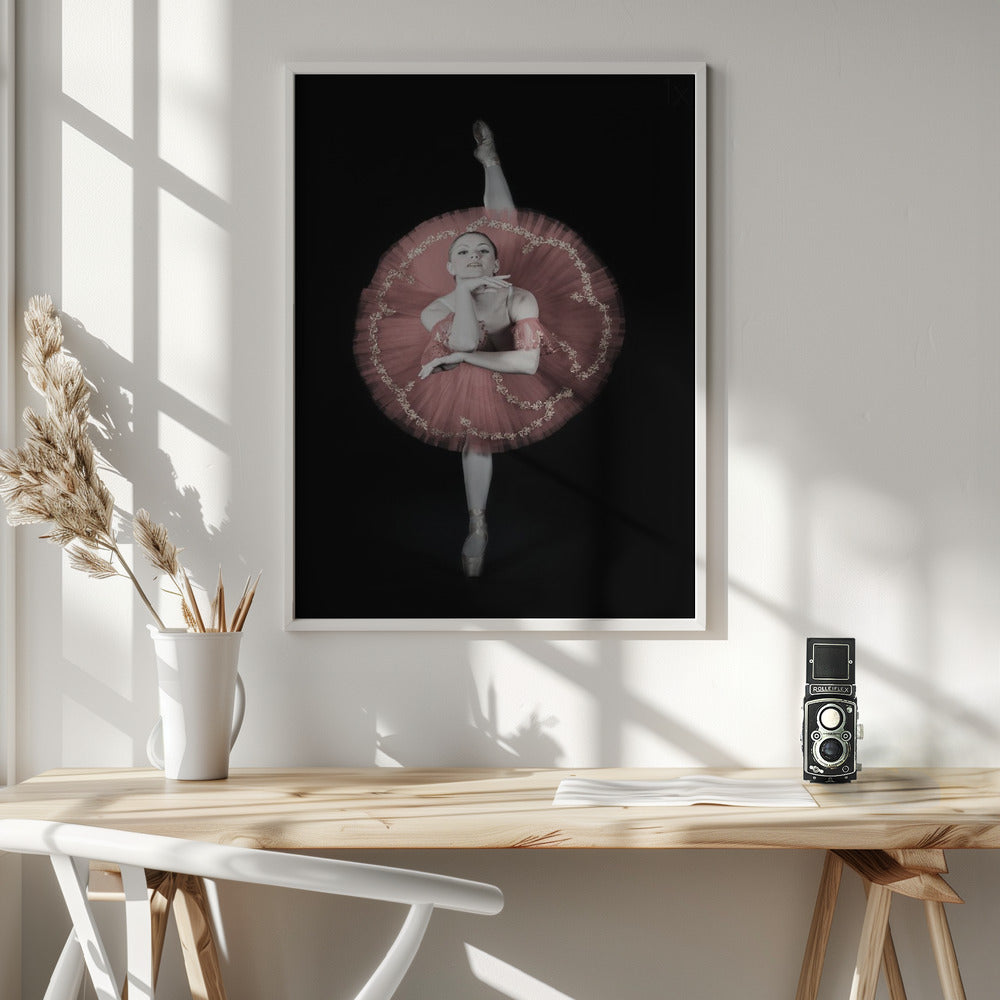 On Pointe - Poster / Art Print - interiör