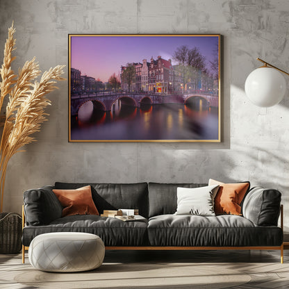 Amsterdam: Atardecer en el canal - Poster / Art Print - interiör