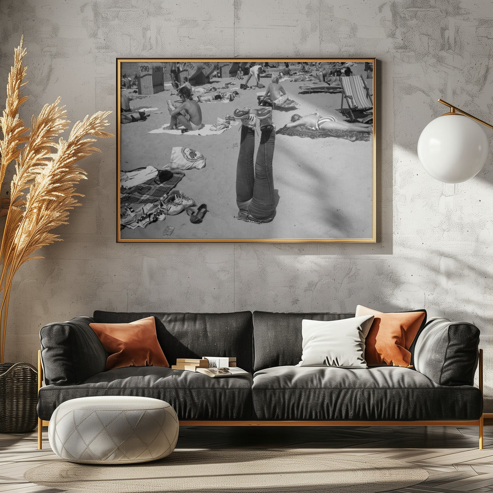Standing (from the series Manly) - Poster / Art Print - interiör