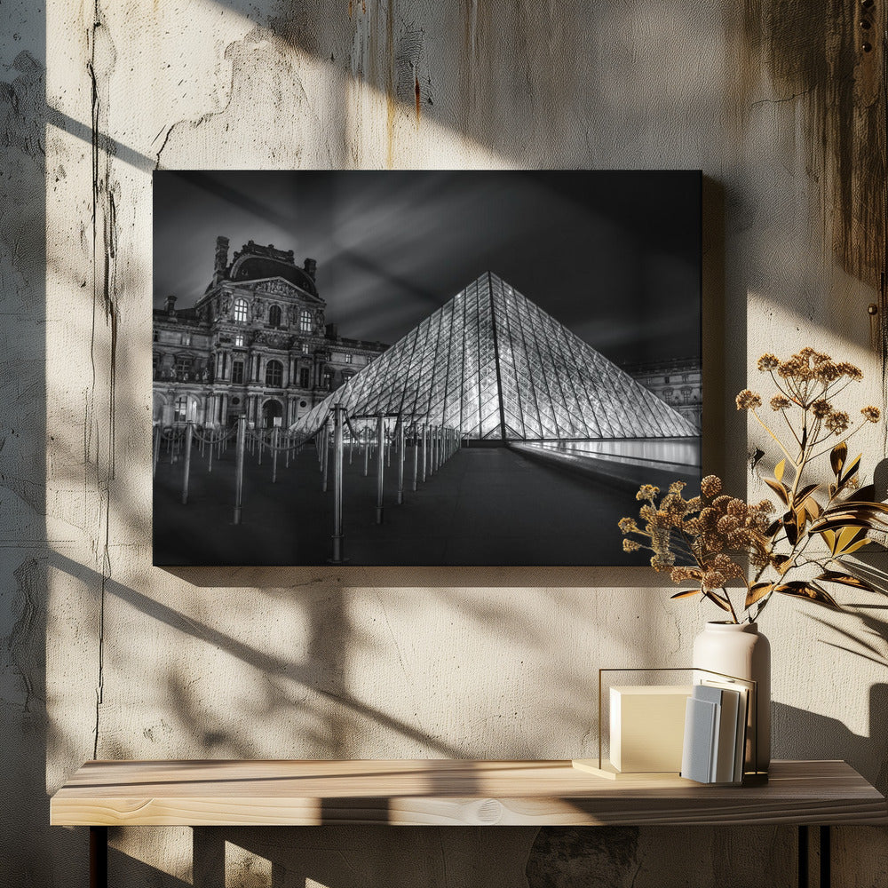 Louvre at Night - Poster / Art Print - interiör