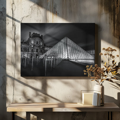 Louvre at Night - Poster / Art Print - interiör