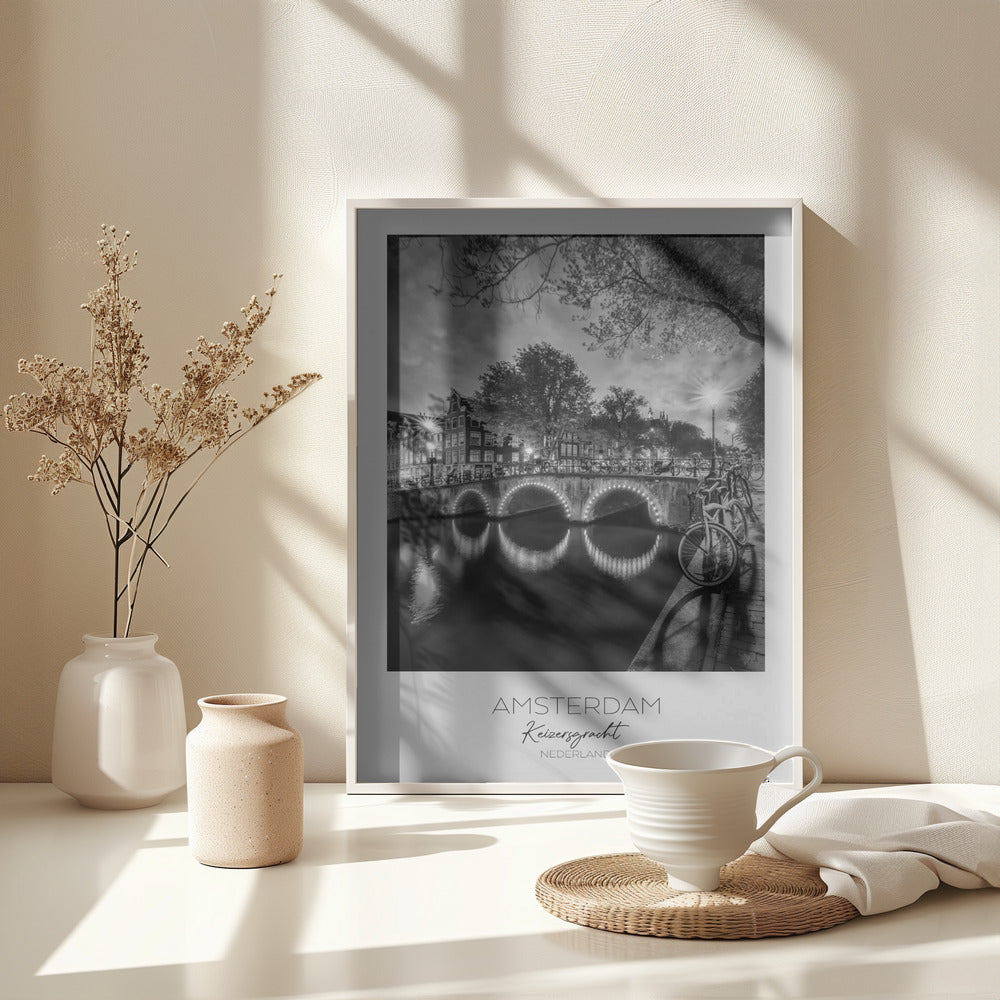 In focus: AMSTERDAM Idyllic nightscape from Keizersgracht - Poster / Art Print - interiör