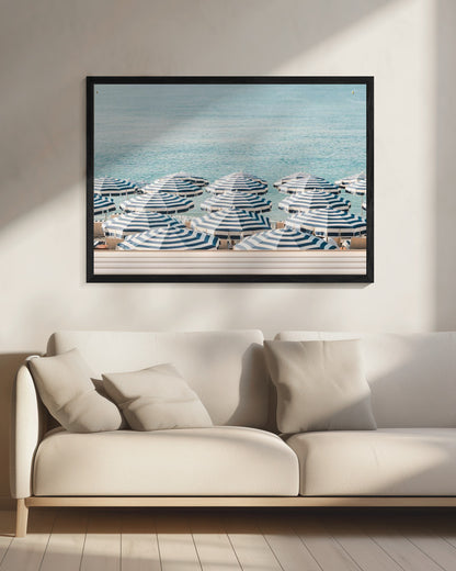 Striped Beach Umbrellas - Poster / Art Print - interiör
