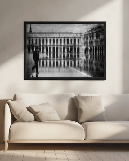 wet feet walk - Poster / Art Print - interiör