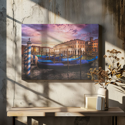 Gondolas of the Grand Canal - Poster / Art Print - interiör