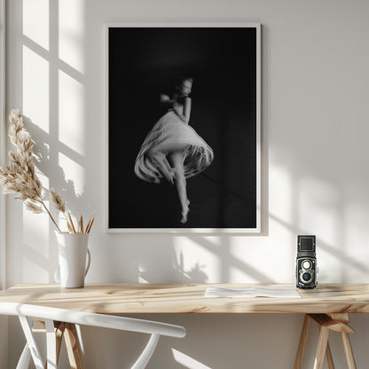 Dancing in the Light - Poster / Art Print - interiör