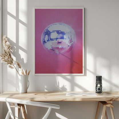 Pink Disco Ball - Poster / Art Print - interiör