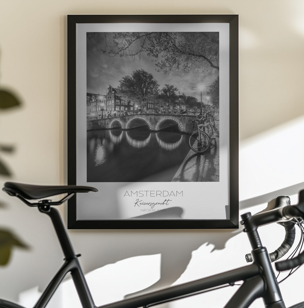 In focus: AMSTERDAM Idyllic nightscape from Keizersgracht - Poster / Art Print - interiör