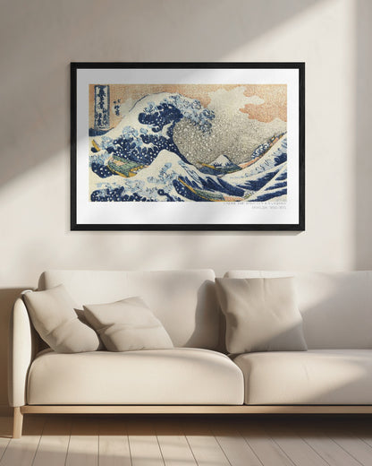 Hokusai's Under the Wave Off Kanagawa (1830 1833) - Poster / Art Print - interiör
