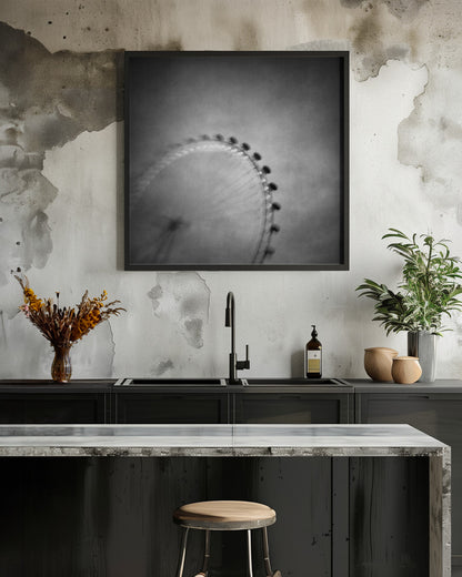 Spinning round - Poster / Art Print - interiör
