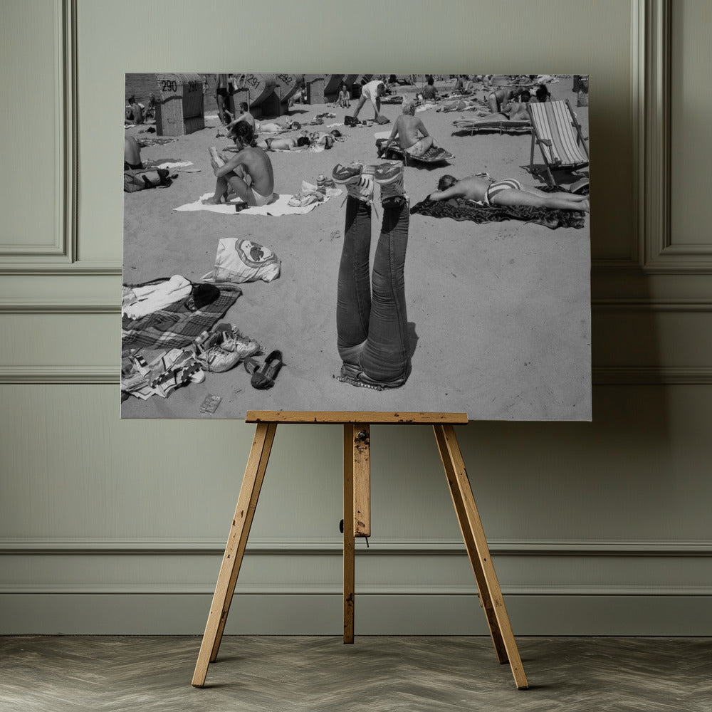 Standing (from the series Manly) - Poster / Art Print - interiör