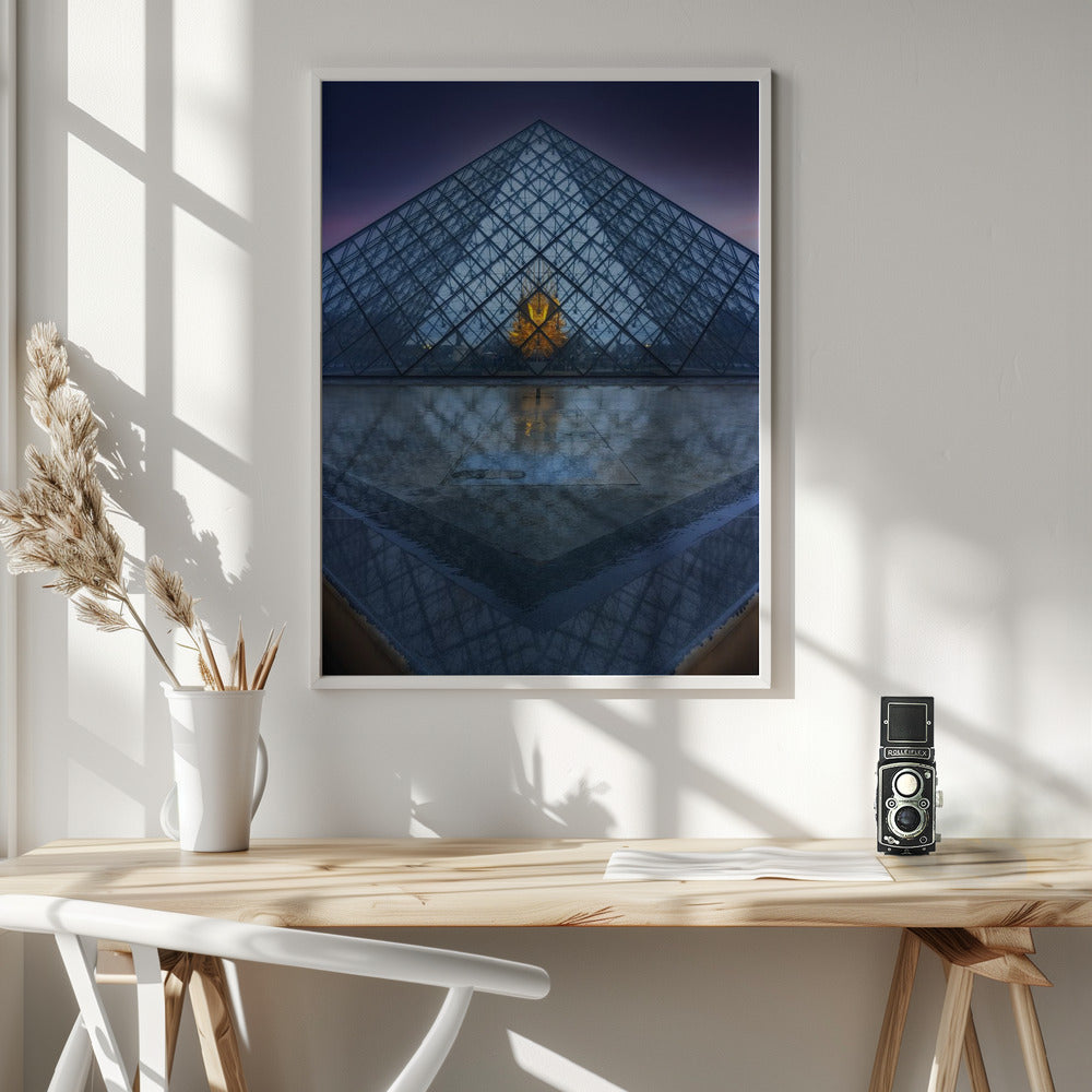 The piramid - Poster / Art Print - interiör