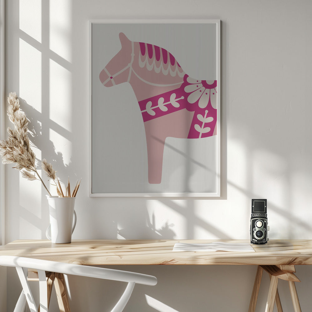 Rosa Dalahäst - Poster / Art Print - interiör