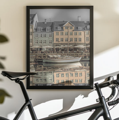 COPENHAGEN VINTAGE Quiet Nyhavn - Poster / Art Print - interiör