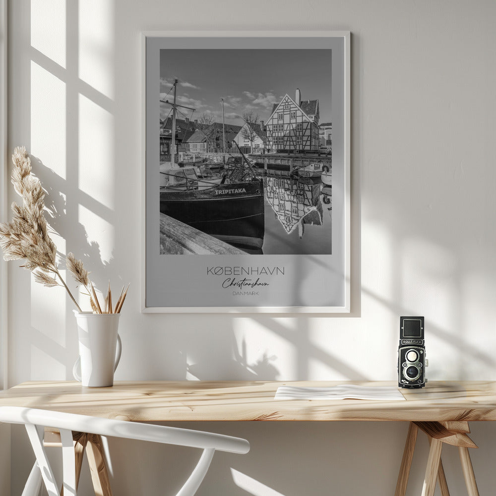 Boats Docked At The Canal - Poster / Art Print - interiör