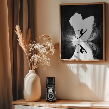 A beating heart - Poster / Art Print - interiör