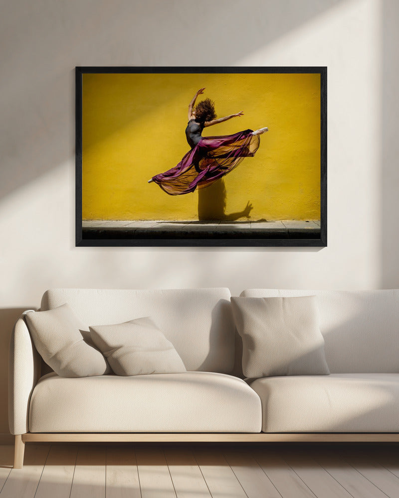 Ballet dancer jumping - Poster / Art Print - interiör