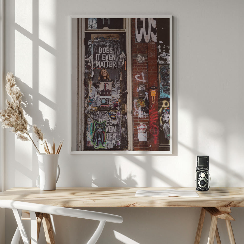 East Village Door - Poster / Art Print - interiör