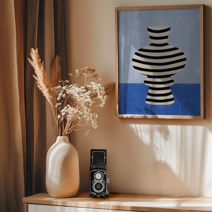 Striped Vase Illusion - Poster / Art Print - interiör
