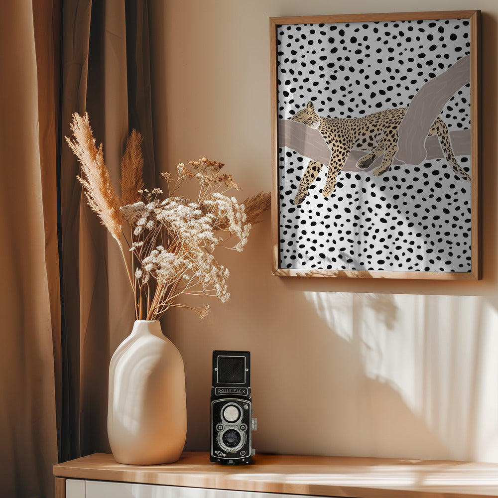 Leopard Sleeping Polkadots - Poster / Art Print - interiör