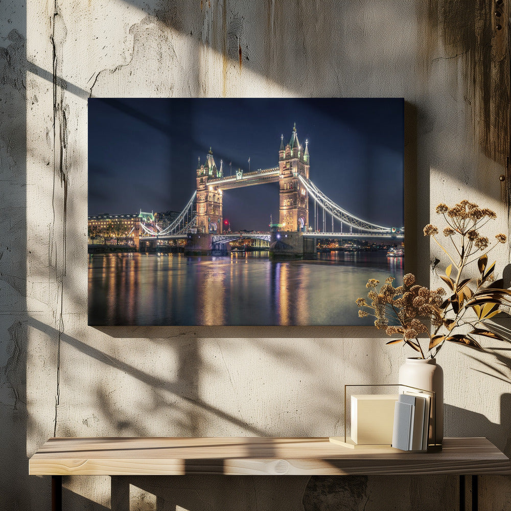 Night at The Tower Bridge - Poster / Art Print - interiör