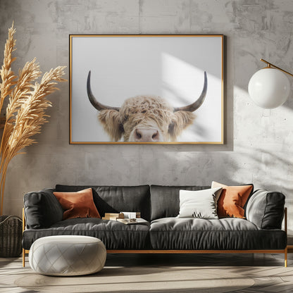 Peeking Cow - Poster / Art Print - interiör