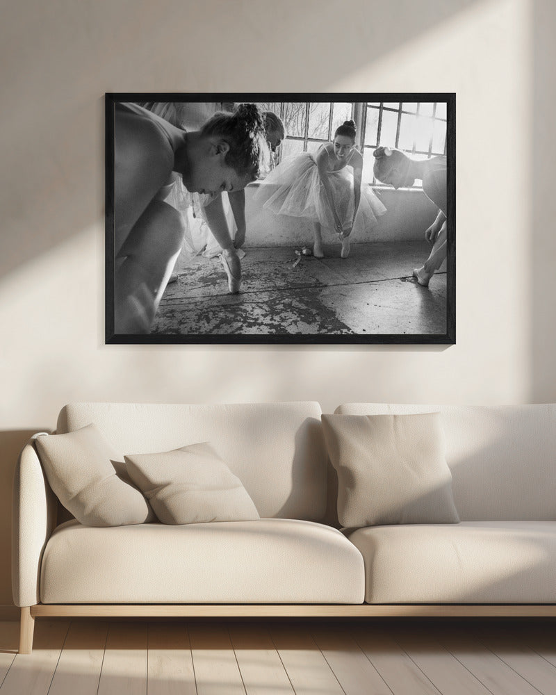 Ballet dancers preparation... - Poster / Art Print - interiör