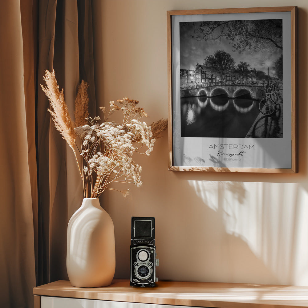In focus: AMSTERDAM Idyllic nightscape from Keizersgracht - Poster / Art Print - interiör