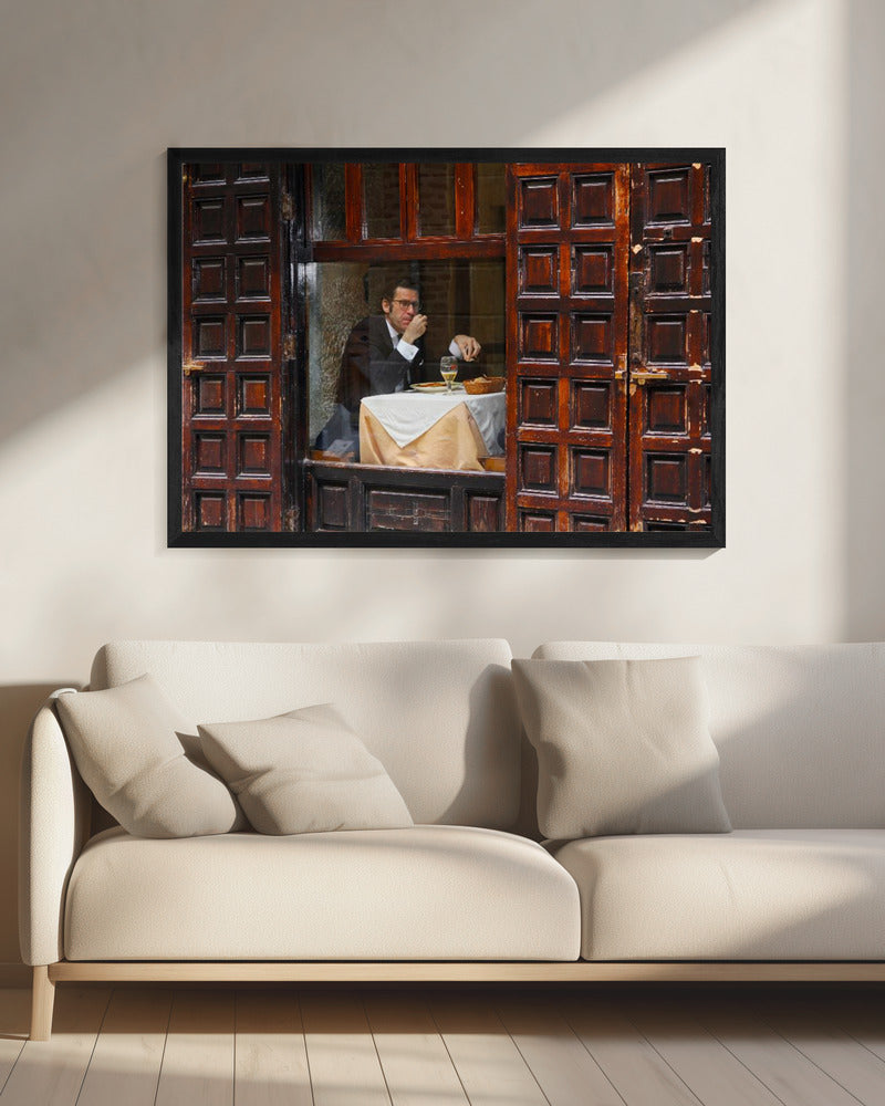 Lonely Man Dinner in Madrid's Latin Quarter - Poster / Art Print - interiör