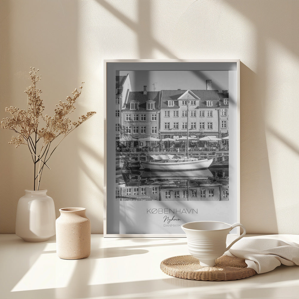Serene Nyhavn Reflections - Poster / Art Print - interiör