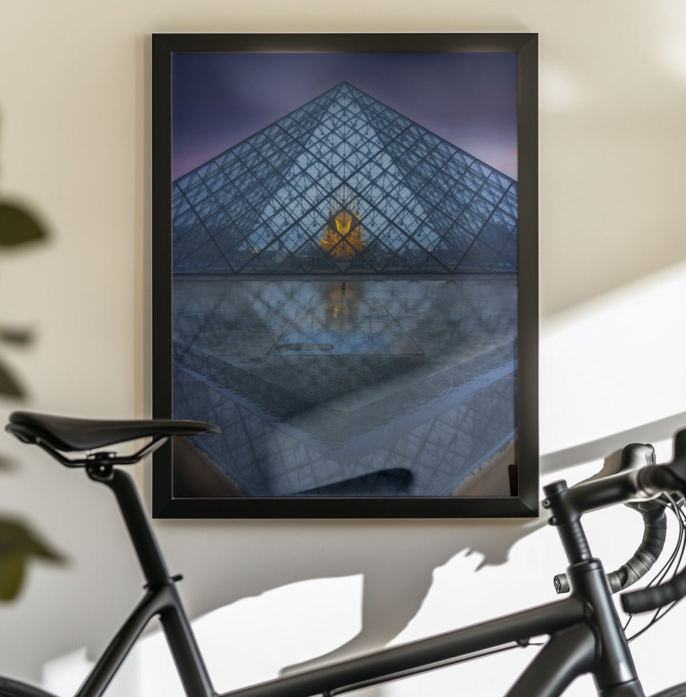 The piramid - Poster / Art Print - interiör