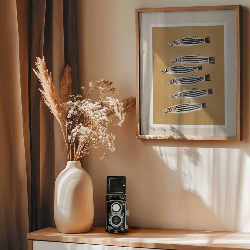 Minimal Fish Study - Poster / Art Print - interiör