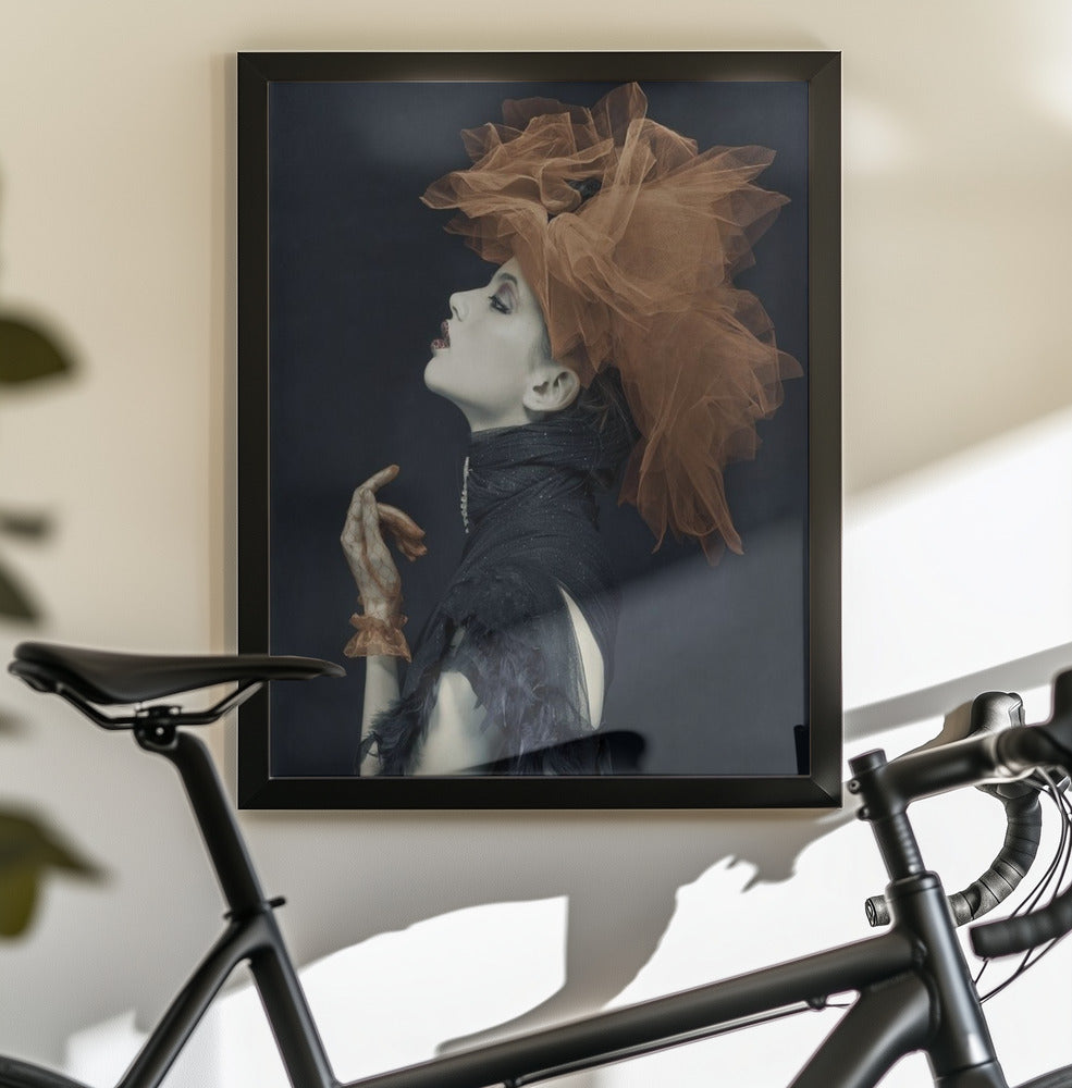 Imperious Lady - Poster / Art Print - interiör