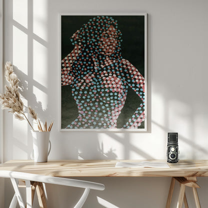 Woman in dots - Poster / Art Print - interiör