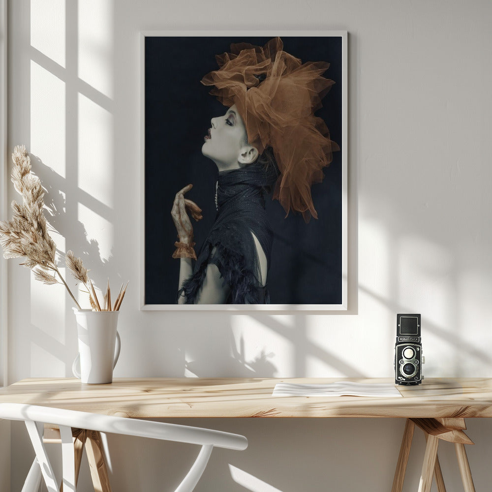 Imperious Lady - Poster / Art Print - interiör