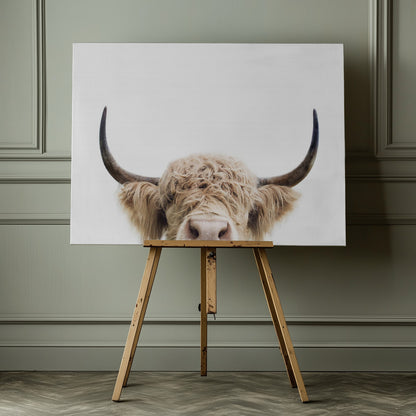 Peeking Cow - Poster / Art Print - interiör