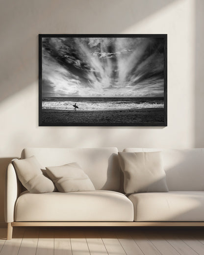 The loneliness of a surfer - Poster / Art Print - interiör