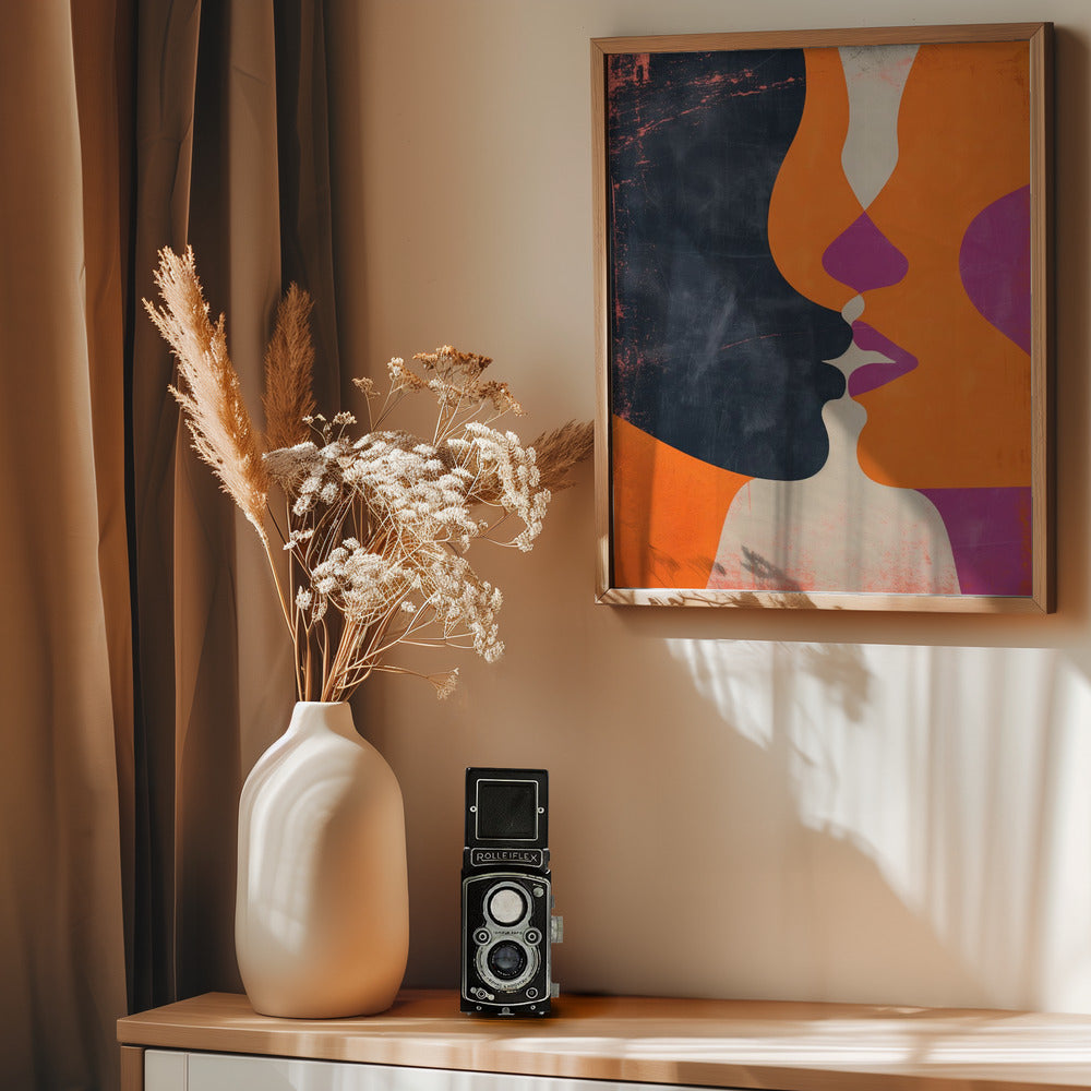 The Kiss - Poster / Art Print - interiör