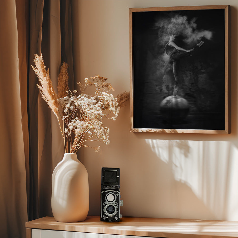 Dance on Ball - Poster / Art Print - interiör