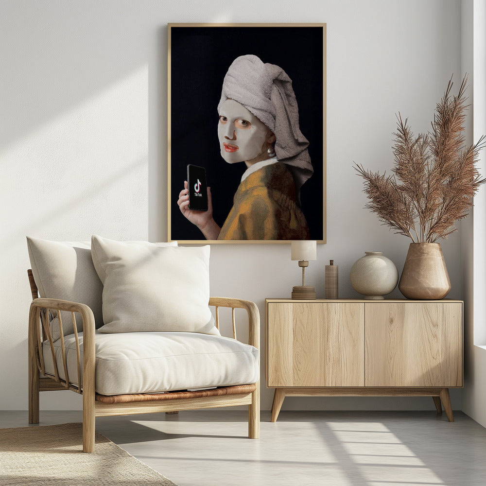 Girl with TikTok - Poster / Art Print - interiör